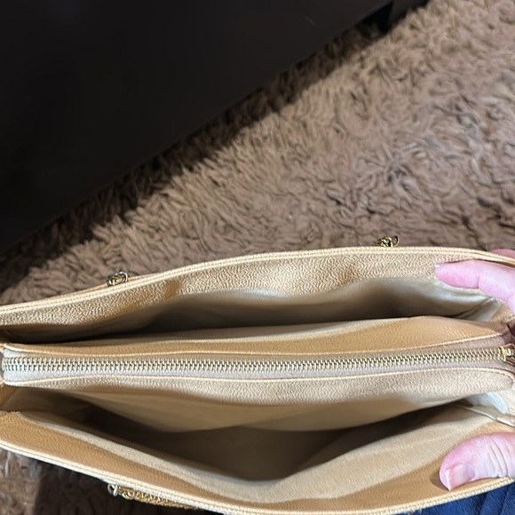 CHANEL Gold Shoulder Bag - Picture 12 of 14